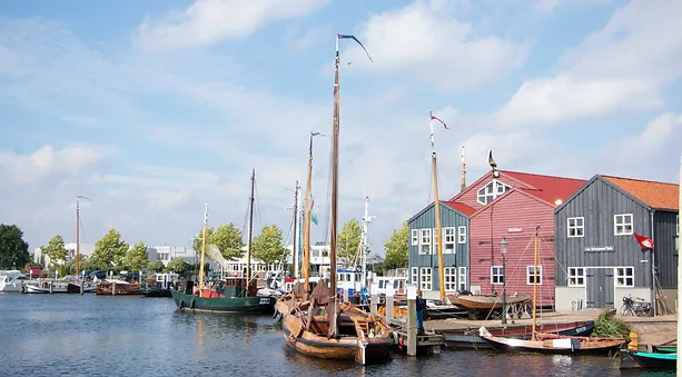 Boten in de haven van Elburg